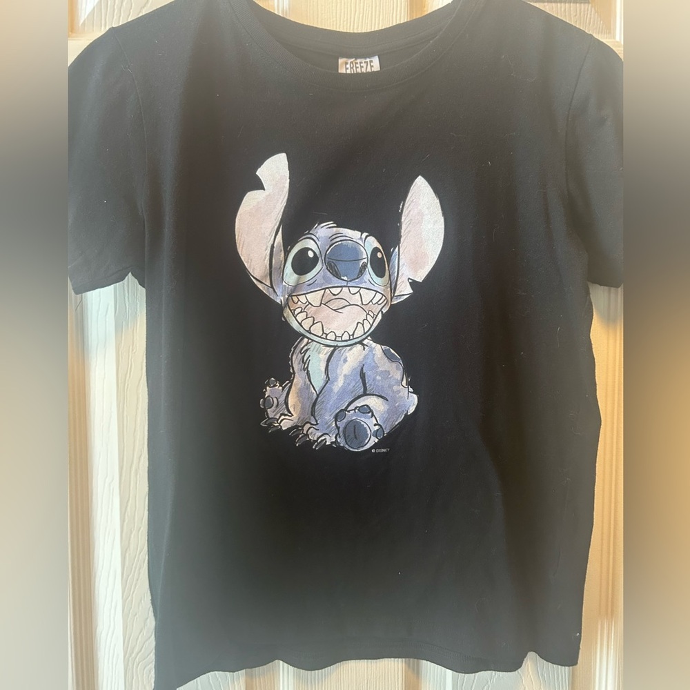 ✨Freeze Black Tee with Playful Character Design